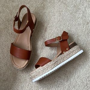 NWOT platform sandals